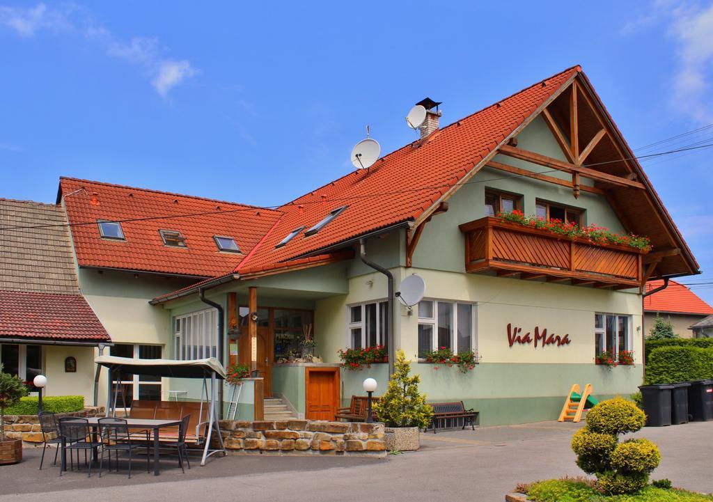 Penzion Via Mara Liptovský Mikuláš Exterior foto